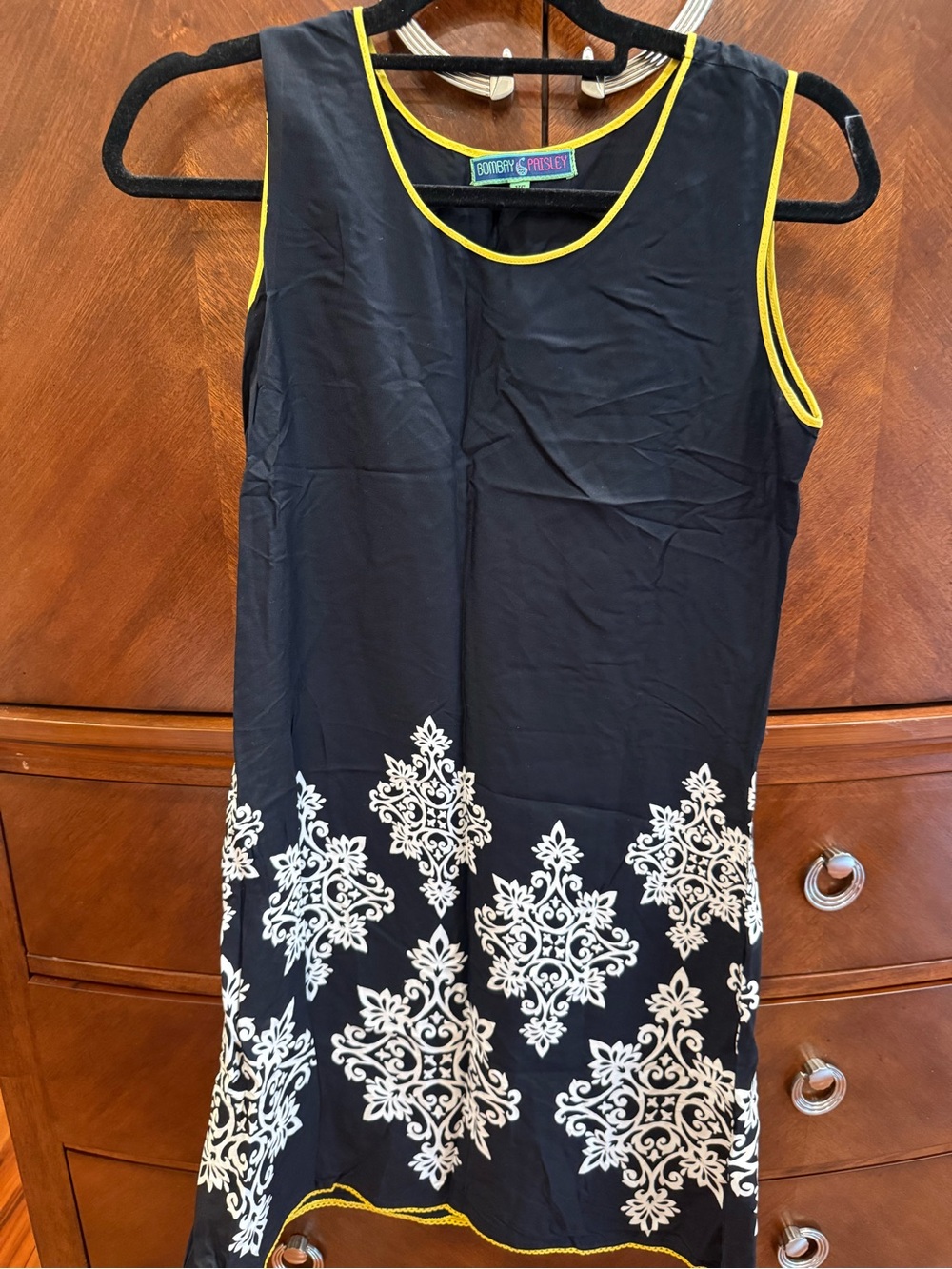 Black Sleeveless Tunic top with White Damask Print
